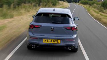 Volkswagen Golf GTI вид сзади